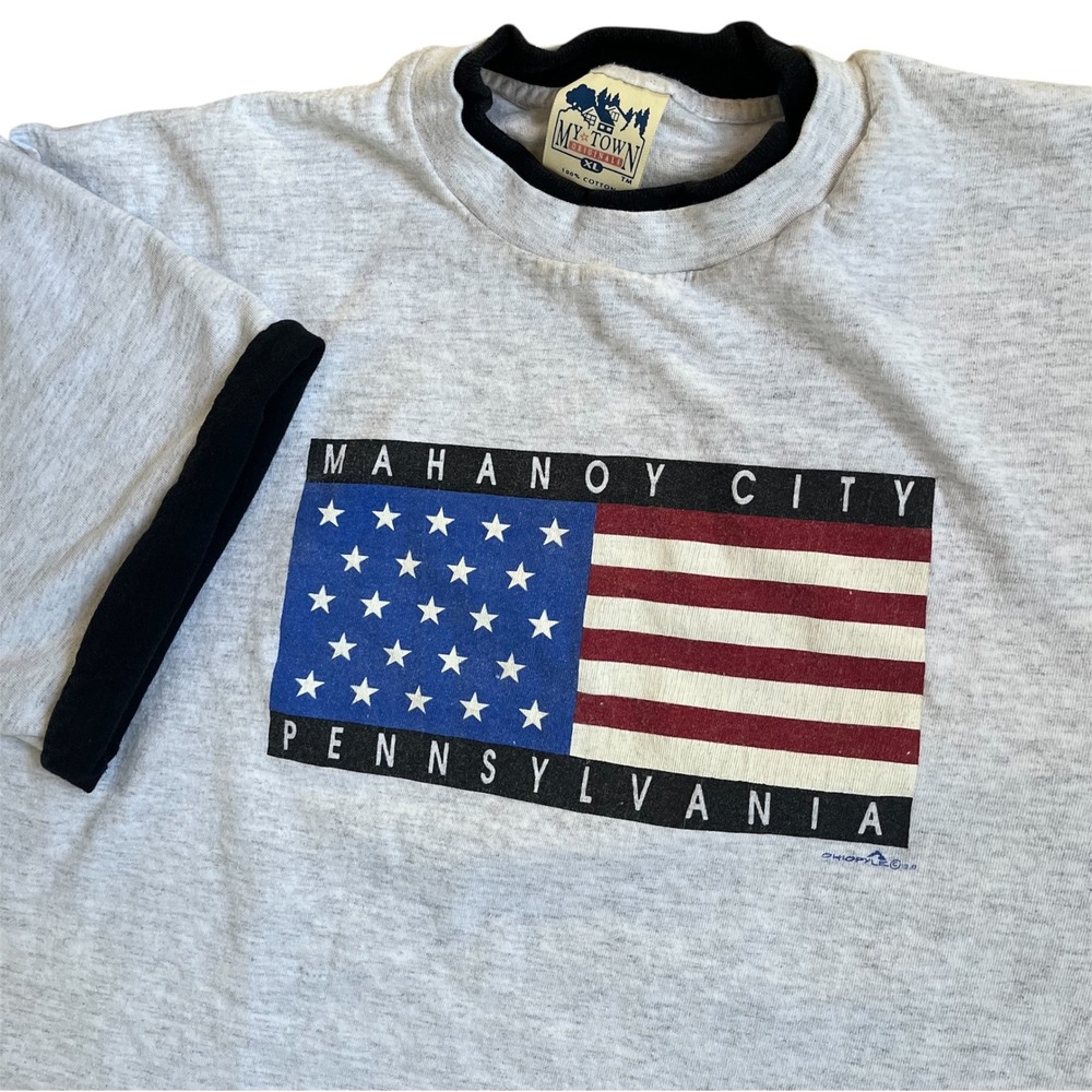 Vintage 1997 My Town Originals Mahanoy City PA Flag Ringer T-Shirt Mens XL Gray